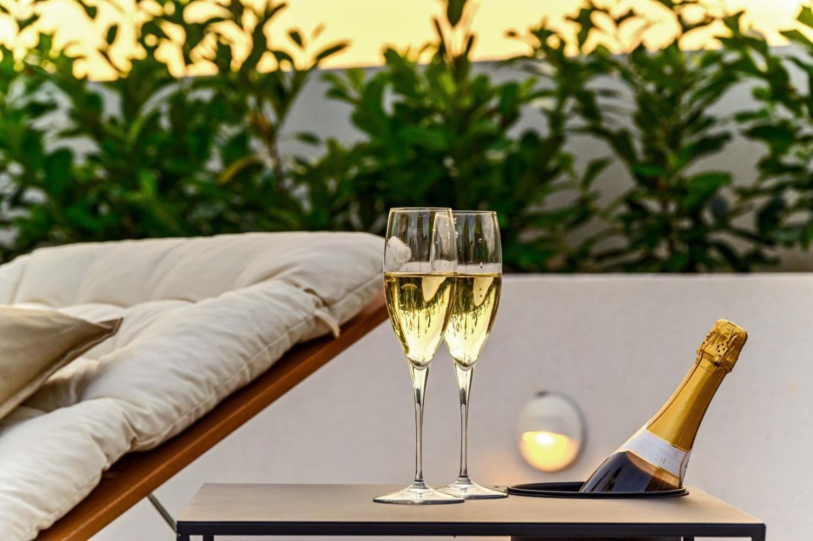 Luxury Villa Del Sogno With Pool, Jacuzzi, Parking Okrug Gornji Exteriör bild