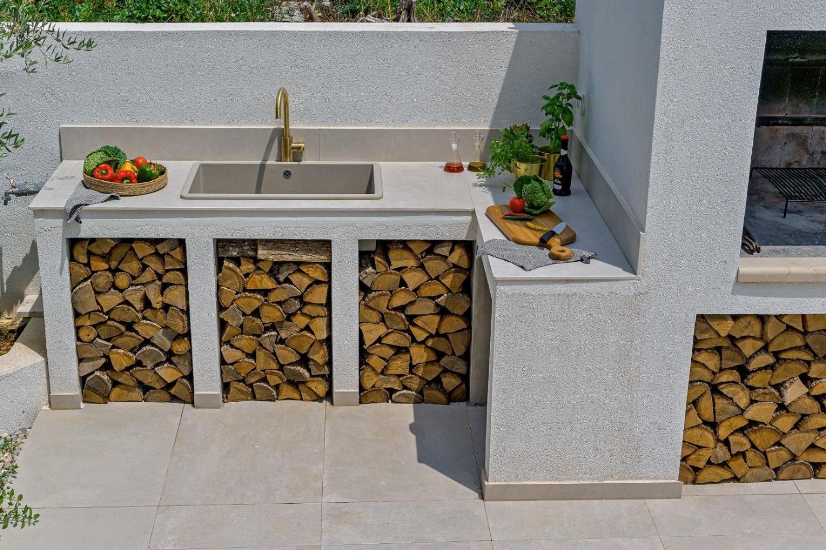 Luxury Villa Del Sogno With Pool, Jacuzzi, Parking Okrug Gornji Exteriör bild