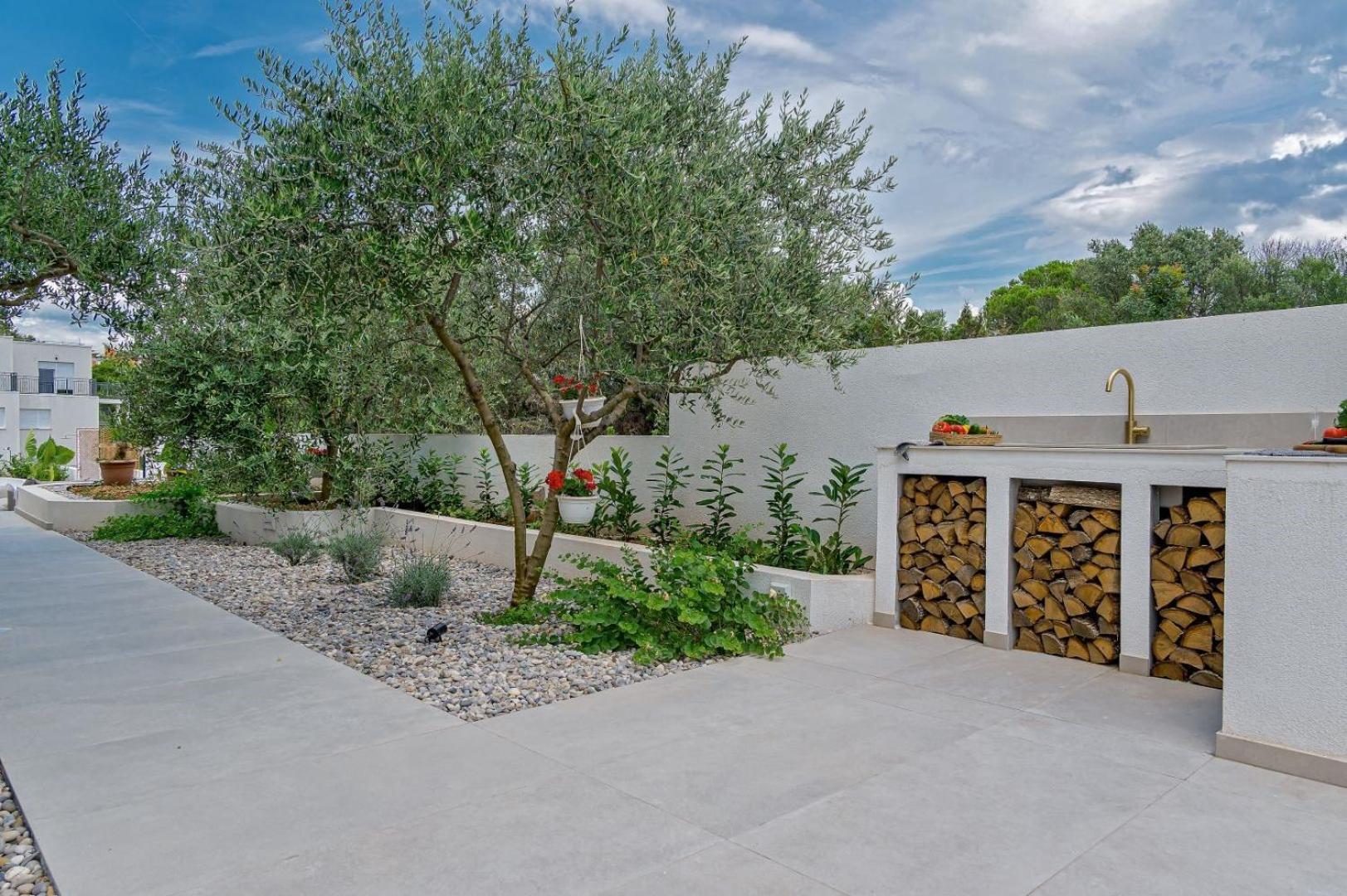 Luxury Villa Del Sogno With Pool, Jacuzzi, Parking Okrug Gornji Exteriör bild