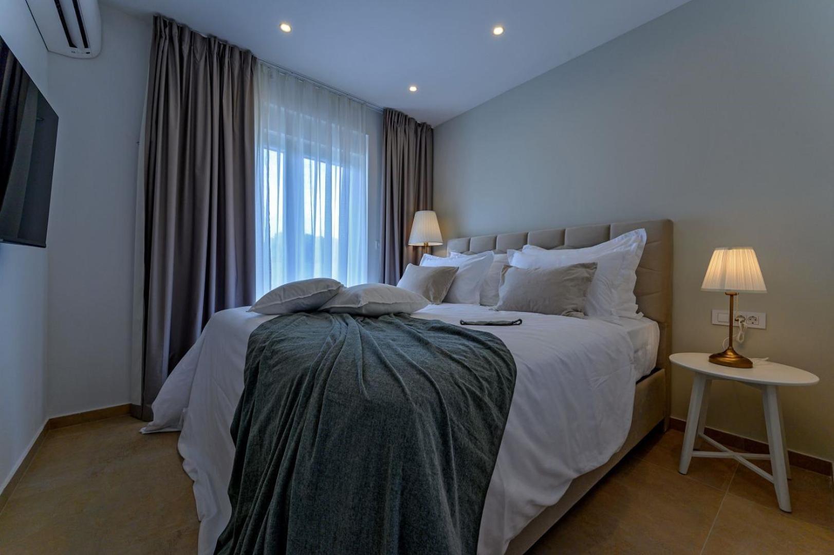 Luxury Villa Del Sogno With Pool, Jacuzzi, Parking Okrug Gornji Exteriör bild