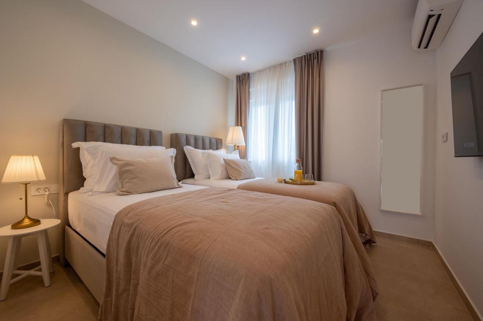 Luxury Villa Del Sogno With Pool, Jacuzzi, Parking Okrug Gornji Exteriör bild