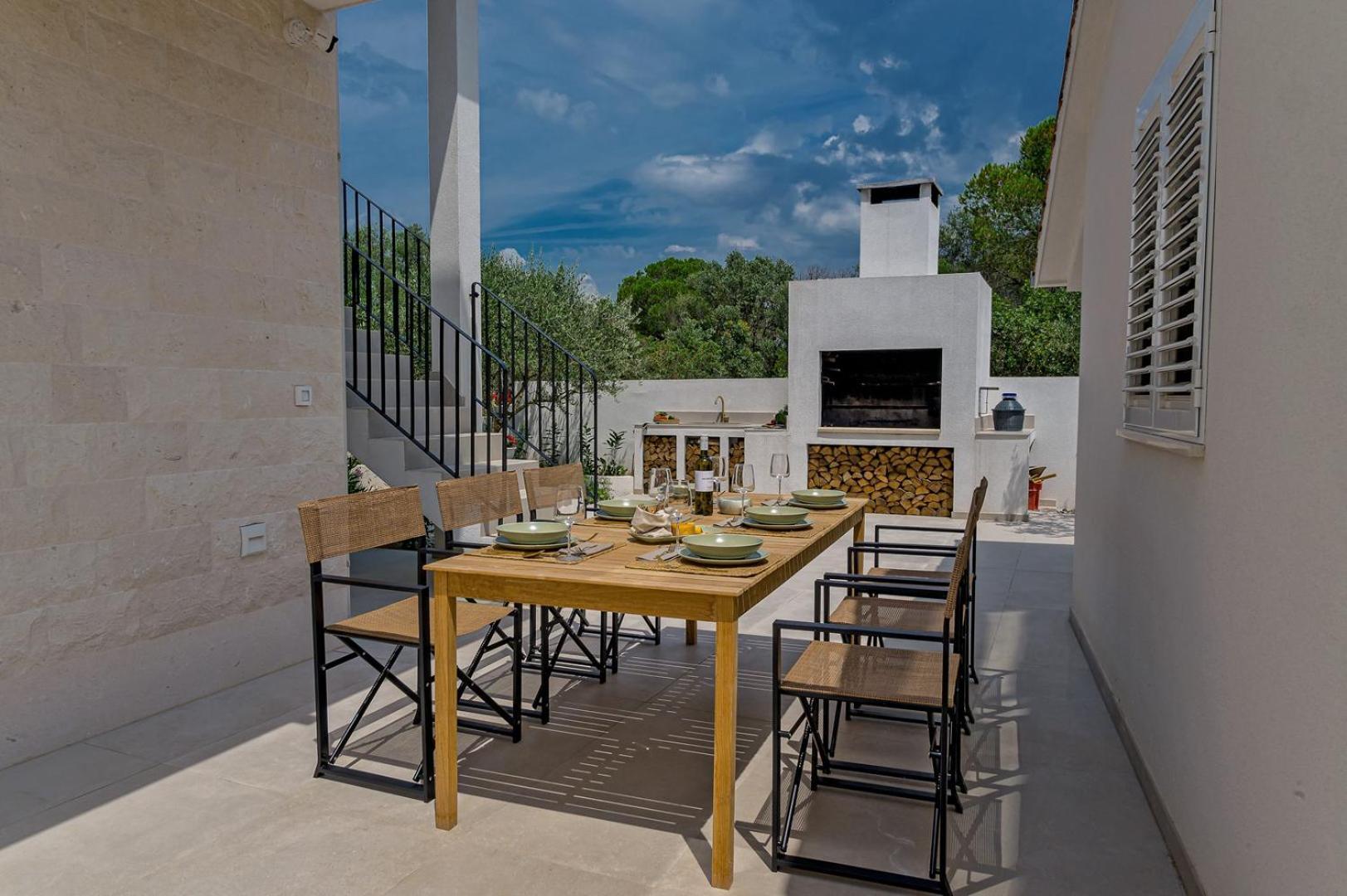 Luxury Villa Del Sogno With Pool, Jacuzzi, Parking Okrug Gornji Exteriör bild